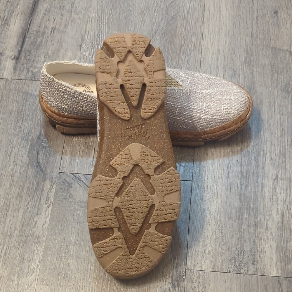 Tony Lama Slip On Renata Flats - Picture 5 of 8